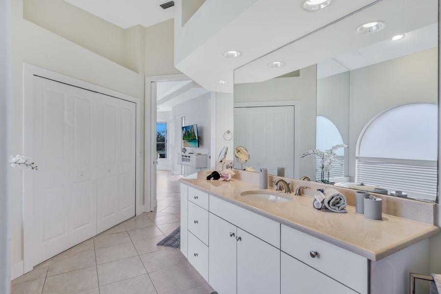 2624 El Dorado Pkwy W, Cape Coral, FL 33914 (27)